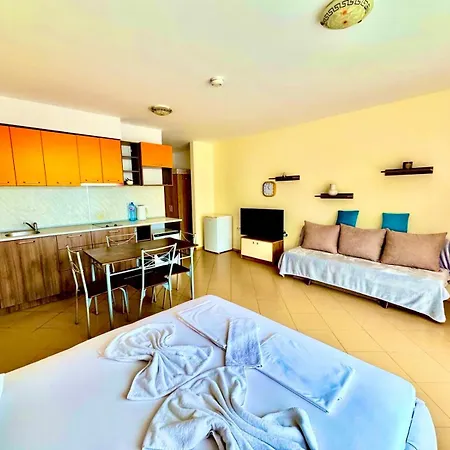 Grand Kamelia Sunny Apartment *
