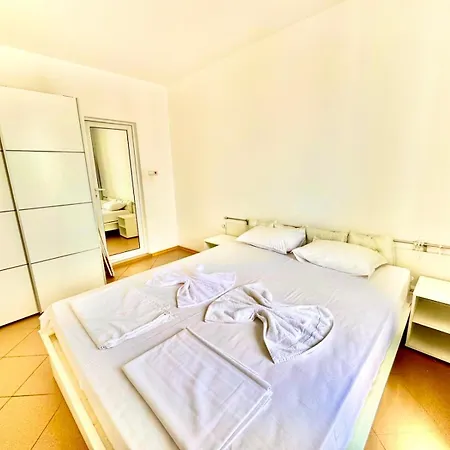 Apartment Grand Kamelia Sunny *