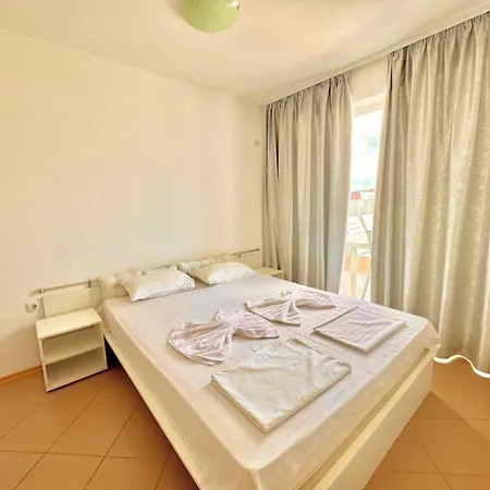 Grand Kamelia Sunny Apartment Sunny Beach