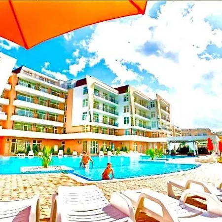 Apartment Grand Kamelia Sunny *